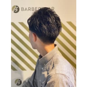 大人のリバーススタイル【BARBER-BAR】