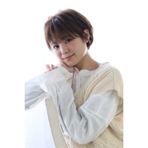 透けるハイライトカラー☆シースルーバングエアリーショート