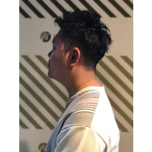 大人の刈り上げスタイル【BARBER-BAR】