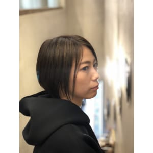 お手入れ簡単ショートボブ