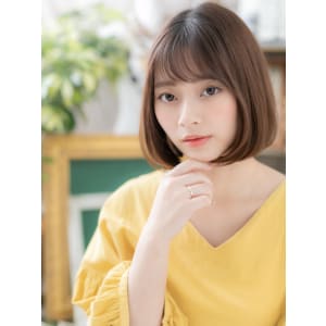 シースルーバング艶カラー前下がり大人ボブナチュラルストレート