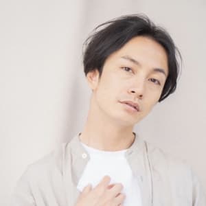 《中目黒サロンe's》大人の柔らかセンターパート【諸星】