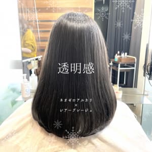 艶と透け感で透明感のある髪へ
