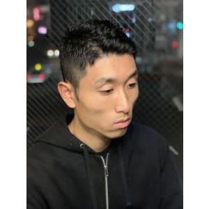 ソフトモヒカン風ショートスタイル