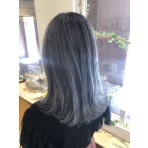 アクアグレージュ