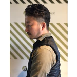 大人のリバーススタイル【BARBER-BAR】