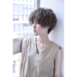 スパイラルウェーブ×ツヤ感