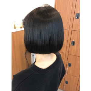 【スタイリストKOZOのサロンスタイル】