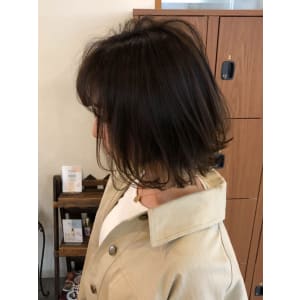 【スタイリストKOZOのサロンスタイル】