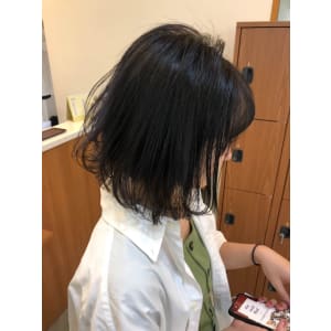 【スタイリストKOZOのサロンスタイル】