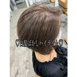 白髪ぼかしハイライト、イルミナカラー、池袋