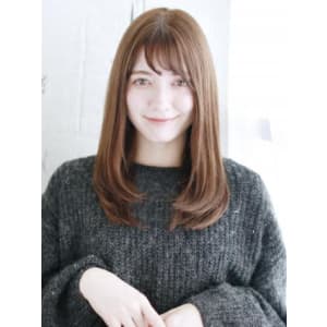 透けバングのナチュラルストレート