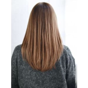 透けバングのナチュラルストレート