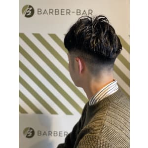大人のサイドパートスタイル【BAR BER-BAR】