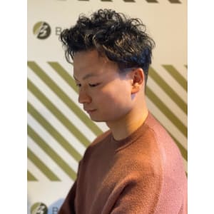 大人のパーマスタイル【BARBER-BAR】