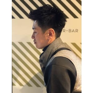 大人の刈り上げスタイル【BARBER-BAR】