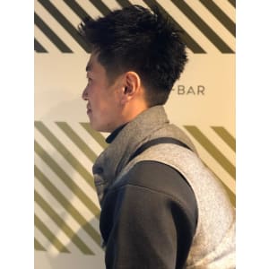 大人の刈り上げスタイル【BARBER-BAR】