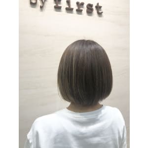 ツヤツヤボブスタイル - u'i by first【ウイ バイ ファースト】掲載中