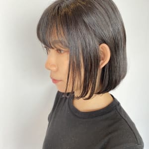 ショートボブ