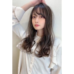 【重山祐亮】ナチュラルカール小顔ロングヘア！