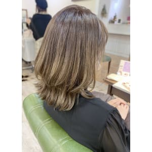 【山田】お客様スタイルくびれレイヤーグラデーションハイライト