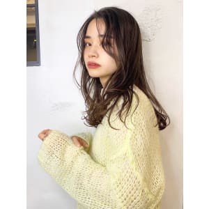 うざバングが可愛いお洒落ヘア