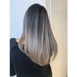 ホワイトグラデーション - amble luxe 池袋【アンブル リュクス】【アンブルリュクスイケブクロ】掲載中