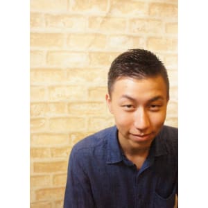 バシッと決める刈り上げスタイル