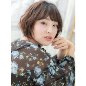 ダークカラーで引き締め!前下がり大人ボブ クールショート - mod's hair 上尾【モッズヘア】上尾西口店【モッズヘア アゲオニシグチテン】掲載中