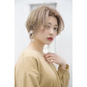 丸みショートフェザーバング☆