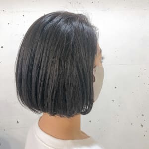 アッシュグレージュ