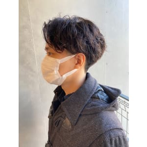 ラフニュアンスパーマ　センターパート