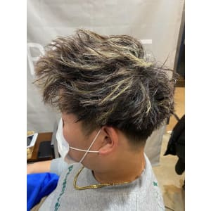 メンズツイスト＋ハイライトスタイル - BRaeVE hair design【ブレイブ　ヘア　デザイン】掲載中