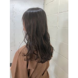 モカベージュ