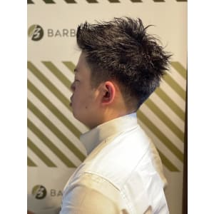 大人のモヒカンショートスタイル【BARBER-BAR】