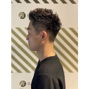 ヒートカールパーマスタイル　【BARBER-BAR】