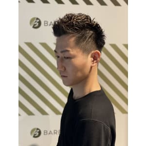 ヒートカールパーマスタイル　【BARBER-BAR】