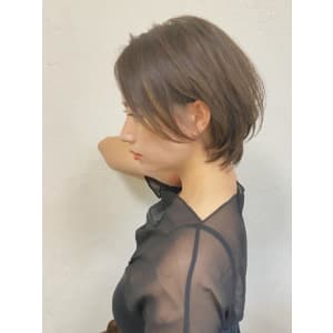 レディーショートボブ