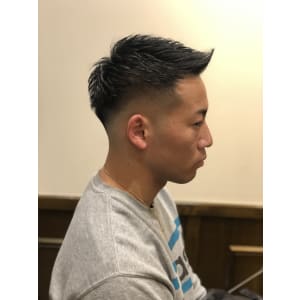 ジェットモヒカンショート×スキンフェード - HIRO GINZA BARBERSHOP 飯田橋神楽坂店【ヒロギンザバーバーショップ イイダバシカグラザカテン】掲載中