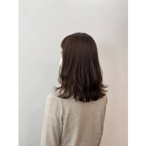 ナチュラルブラウン