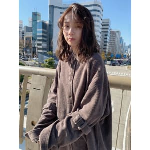 くせ毛風ミディアムヘア 
