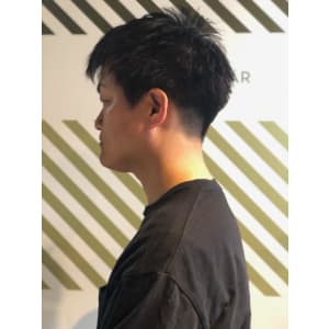 大人の刈り上げスタイル【BARBER-BAR】