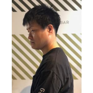 大人の刈り上げスタイル【BARBER-BAR】