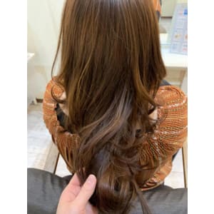 【ジュレベール 大沼】オレンジベージュ×レイヤースタイル