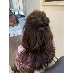 【ジュレベール 大沼】ちょっとアレンジハーフアップ