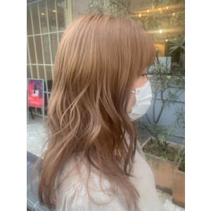 ハイトーン　デザインカラー　ベージュ　インナーカラー