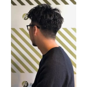 大人のパーマスタイル【BARBER-BAR】
