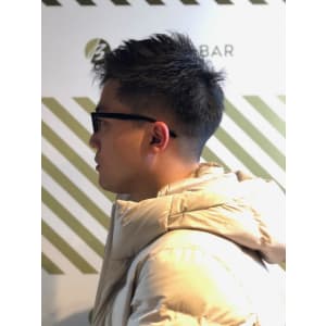 大人の刈り上げスタイル【BARBER-BAR】