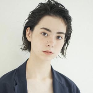 《中目黒サロンe's》かきあげラフ感パーマボブ【Genta】