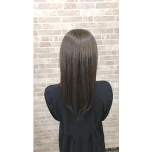 ツヤ感ミルクティーアッシュ【mertie 錦糸町】